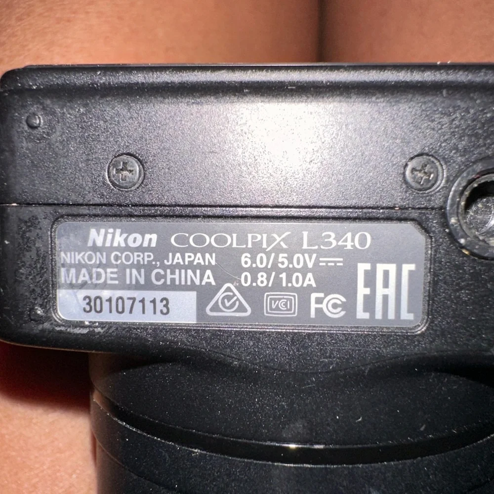 Nikon Coolpix Bundle (Watch the Video)